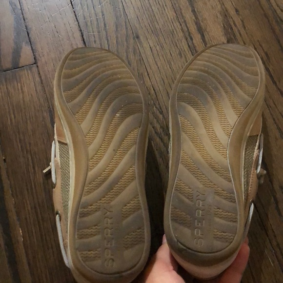 Women’s sperry’s - Picture 2 of 4